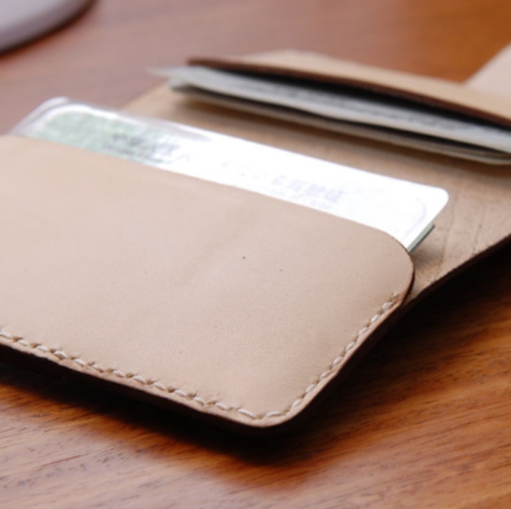 Credit  card wallet - Picture 2 of 4
